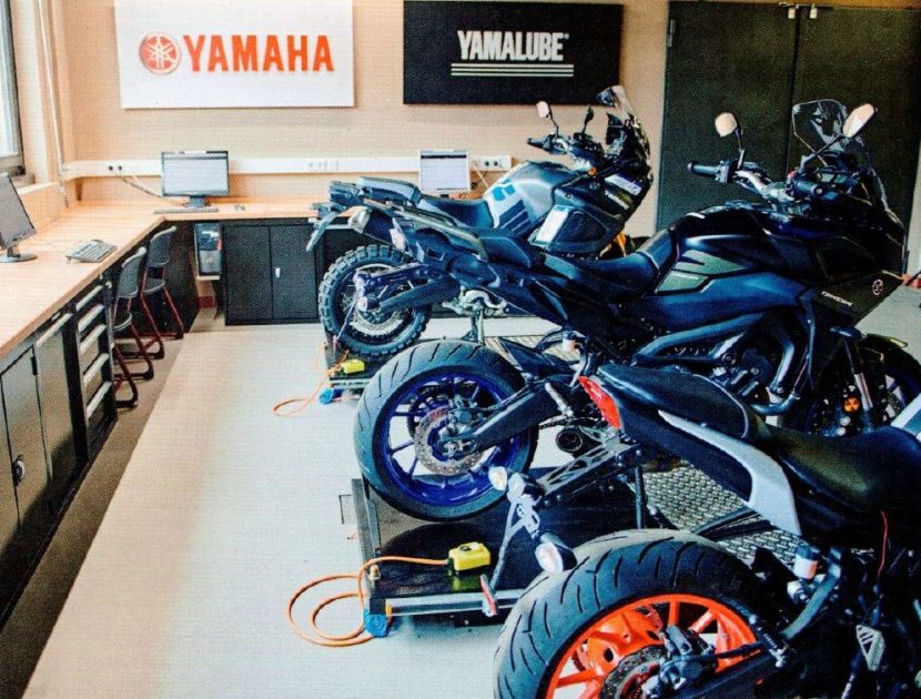drei Yamaha Motorräder